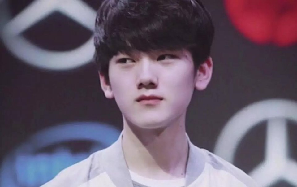 LPL春季季后赛败者组TES vs V5迫近，选手们排位都在练什么？